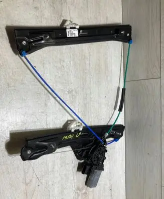 Mini One - Cooper F56 F55 Front door window regulator with motor 7320277