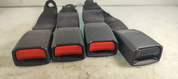 Rear seatbelt buckle