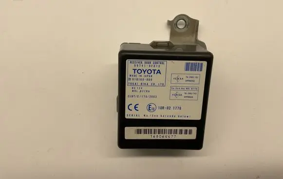 Toyota Corolla Verso AR10 Door control unit/module 897410F010 61B168000 168064477