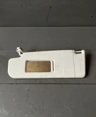 Sun visor