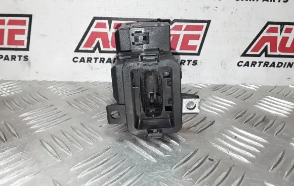 Audi A4 S4 B8 8K Ignition lock 8K0909131D 3380430103 111243331