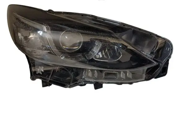 Mazda 6 Headlight/headlamp 10065041