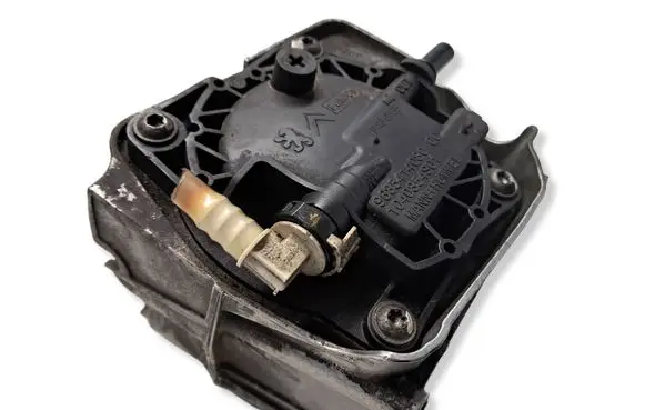 Peugeot 5008 Fuel filter housing 9685414080