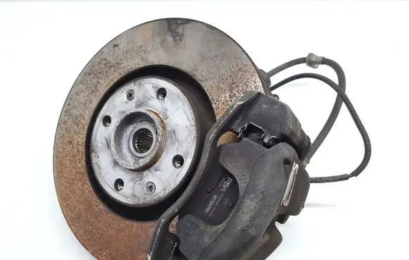 Front wheel hub