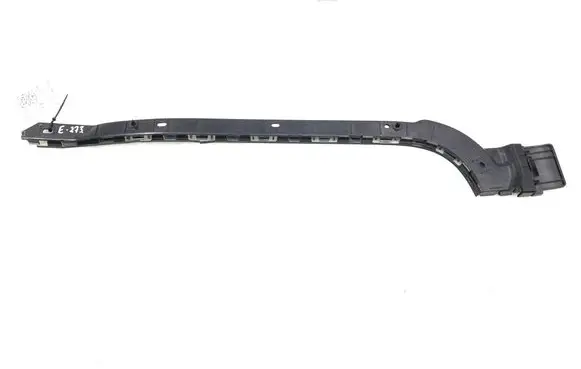 Rear bumper mounting bracket