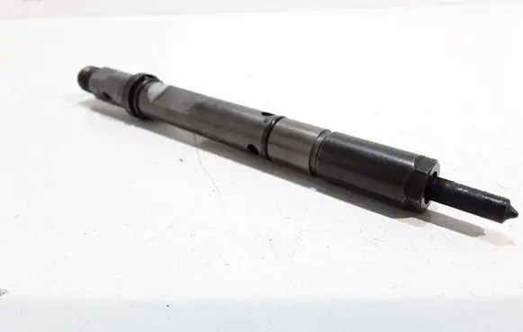 Audi A6 S6 C5 4B Fuel injector 059130201F