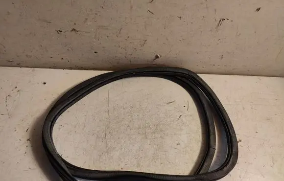 Audi A4 S4 B8 8K Rubber seal rear door 