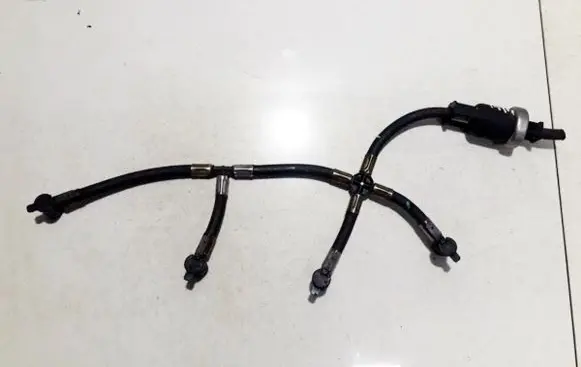Toyota Yaris Fuel line/pipe/hose 237680w010 1103211075t