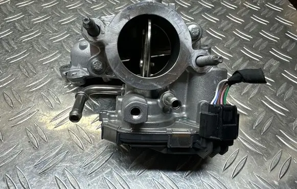 Renault Trafic III (X82) Throttle valve 161A05894R HMLGT6775R A2C11160000