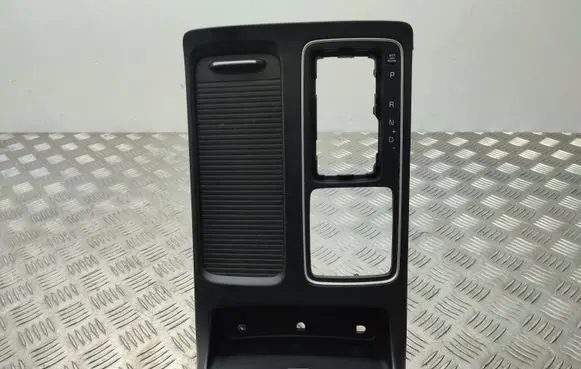 KIA Sorento Gear shifter surround trim plastic