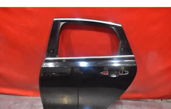 Rear door