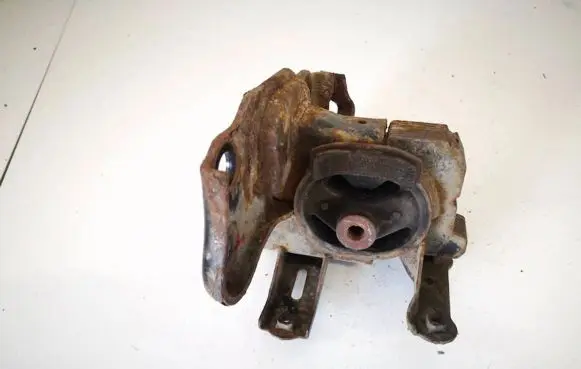 Toyota Corolla E140 E150 Engine mount bracket
