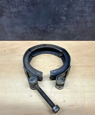Volkswagen Touran I Muffler pipe connector clamp 1K0253325