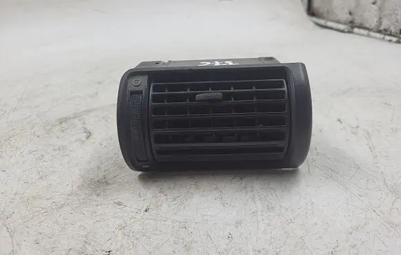 Audi A4 S4 B5 8D Dashboard side air vent grill/cover trim 
