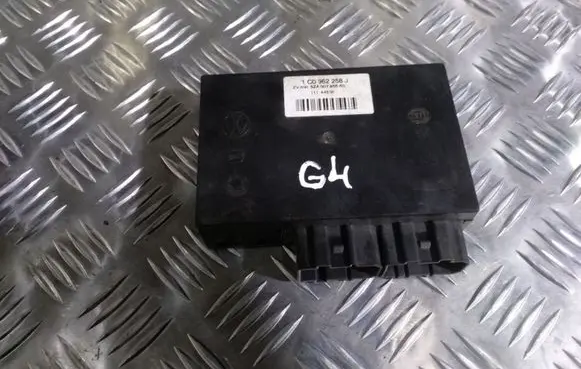 Volkswagen Golf IV Comfort/convenience module 1C0962258J 5ZA00795550