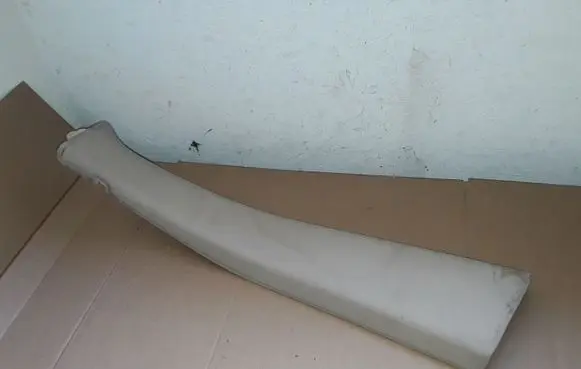 Cadillac SRX (B) pillar trim (top) 25765982 1GA0209566
