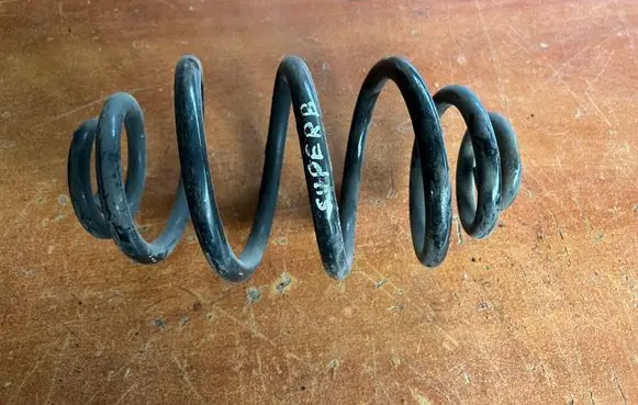 Skoda Superb B5 (3U) Rear coil spring 3B0511115P