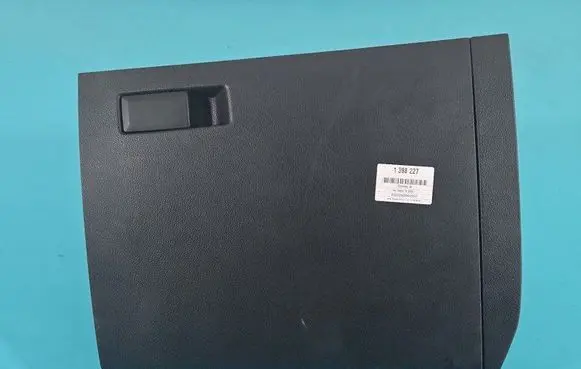 Volkswagen Caddy Glove box 2K8857097P IMPRK1398227