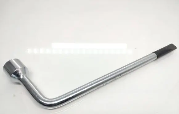 Toyota Auris E180 Wheel nut wrench 