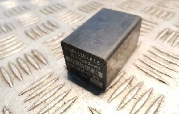 Mercedes-Benz E W124 Other relay 0035454805