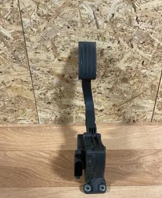 Volvo V50 Accelerator throttle pedal 4M519F836AH 6PV00864101