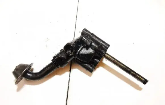 Volkswagen Golf II Oil pump 049115153b