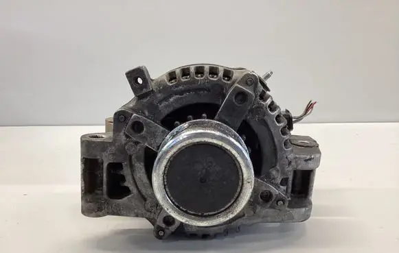 Toyota Avensis T250 Generator/alternator 0210806060