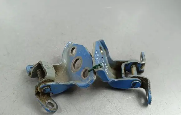 Subaru XV Front door hinge set 