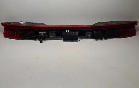 Audi Q8 Tailgate rear/tail lights 4M8945095G