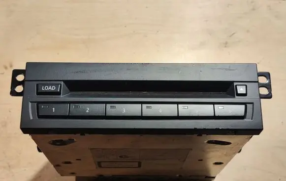 CD/DVD changer