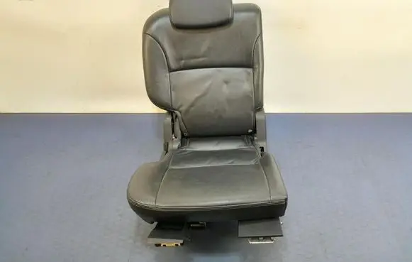Citroen C-Crosser Second row seats 