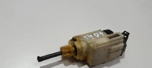 Audi A4 S4 B7 8E 8H Brake pedal sensor switch 8E0927189B 19322005