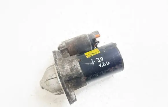 Hyundai i30 Starter motor 1195925 36100 2A300