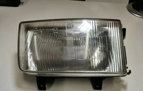Volkswagen Transporter - Caravelle T4 Headlight/headlamp
