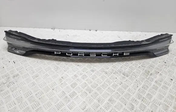 Porsche Macan (95B) Tailgate rear/tail lights 95B945208F