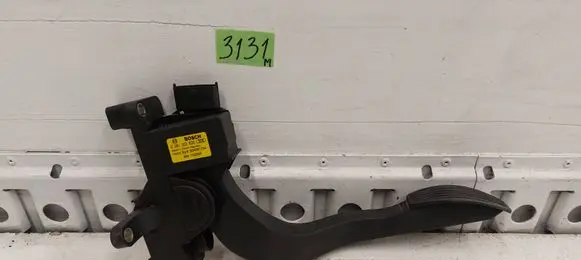 Iveco Daily 3rd gen Accelerator throttle pedal 0281002632 504061734 484102566