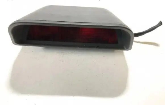 KIA Sportage Third/center stoplight 51580