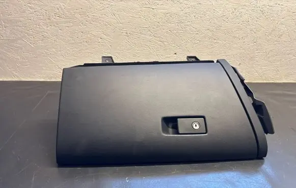 Volvo XC60 Glove box 30755651