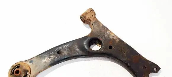 Toyota Corolla Verso AR10 Front lower control arm/wishbone 