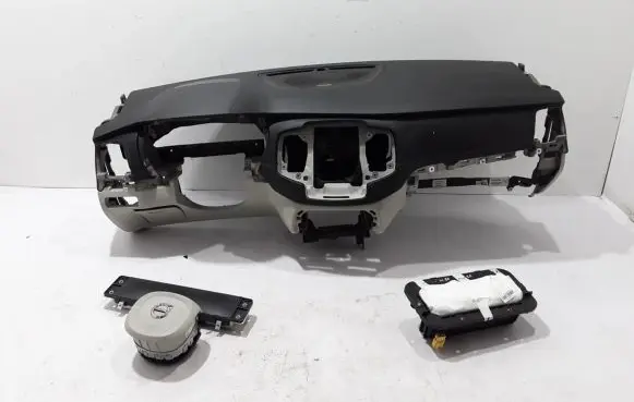 Volvo XC90 Dashboard 32219885