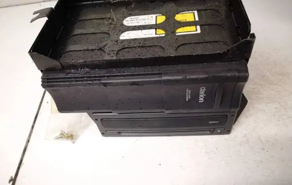 Peugeot 607 CD/DVD changer 9636561780