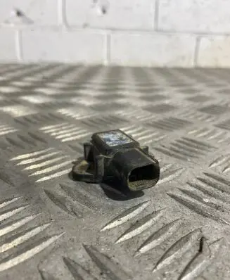 Mercedes-Benz E W211 Air pressure sensor a0041533128