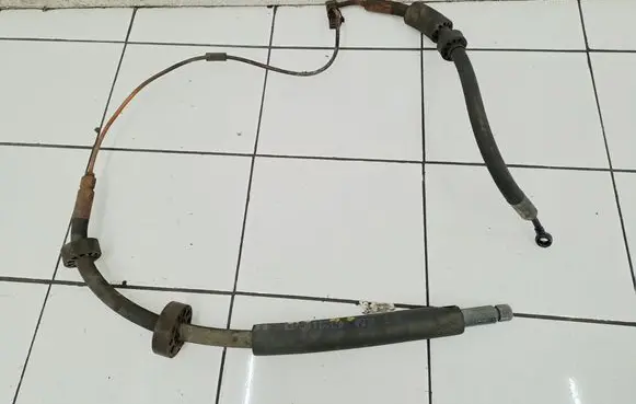 Mercedes-Benz E W210 Power steering hose/pipe/line A2103203972