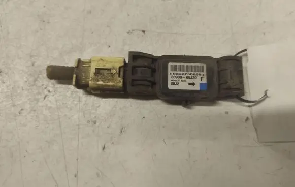 Suzuki Grand Vitara I Airbag deployment crash/impact sensor 3893065J20 W002T11994