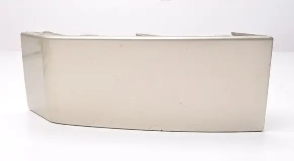 Volvo XC90 Rear/tail light trim molding 30698133