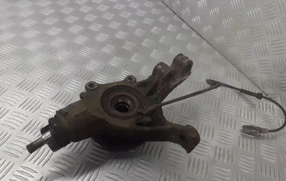 Citroen C4 I Front wheel hub spindle knuckle