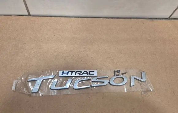 Hyundai Tucson TL Manufacturers badge/model letters 