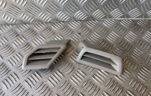 Volvo S60 Dashboard air vent grill cover trim 9165756 9165755