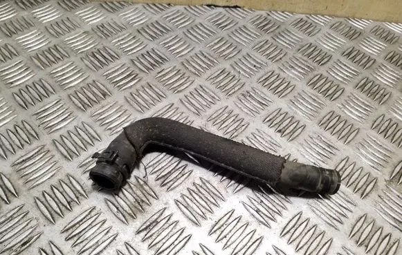 Audi Q7 4L Engine coolant pipe/hose