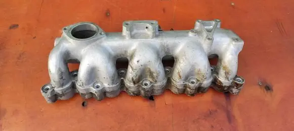 Volkswagen II LT Intake manifold 94070920